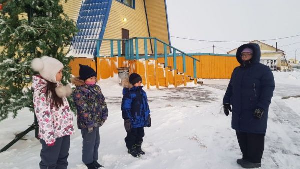 Укажите подпись к картинке.